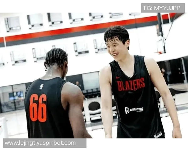 球队领袖阿夫迪亚挺身而出回应昌西被捕事件引发关注