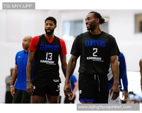 快船今日训练精彩瞬间小卡持球卢指导跑位哈登投篮比尔运球展现默契